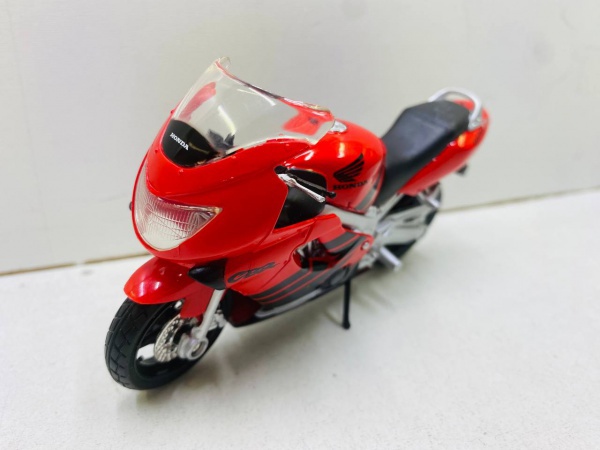 Miniatura em metal Moto Honda CBR600F4 - Marca: Maisto - Escala: 1