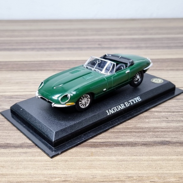 Auto Collection - Jaguar E-Type - Escala 1/43 - Miniatu