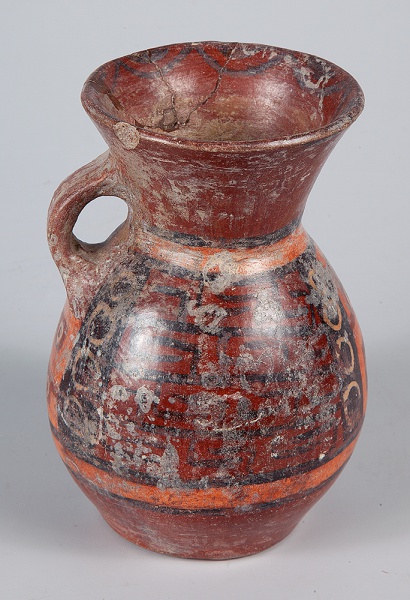 Arte Pré-Colombiana. Jarra executada em cerâmica com po