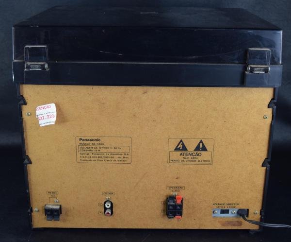 Aparelho toca disco e fitas, marca Panasonic, modelo SS-5600