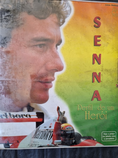 Álbum Senna Perfil de um Herói. Efitado em 1995, após