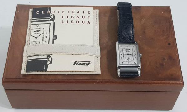 Rel gio Tissot Lisboa caixa de a o inox com pulseira de couro