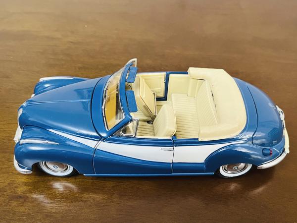MAISTO - BMW 502 1955 - MADE IN THAILAND - ESCALA 1/18 - bem