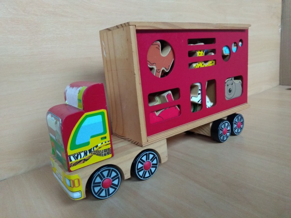 Lindissíma carreta com 7 eixos, caminhão de brinquedo a