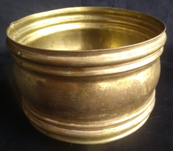 Vintage brass seashell handle planter