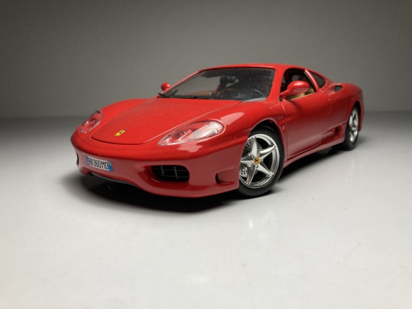 Ferrari 360 Modena (1999) Vermelho - Burago *Possui cai