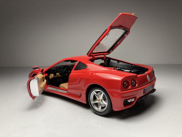 Ferrari 360 Modena (1999) Vermelho - Burago *Possui cai
