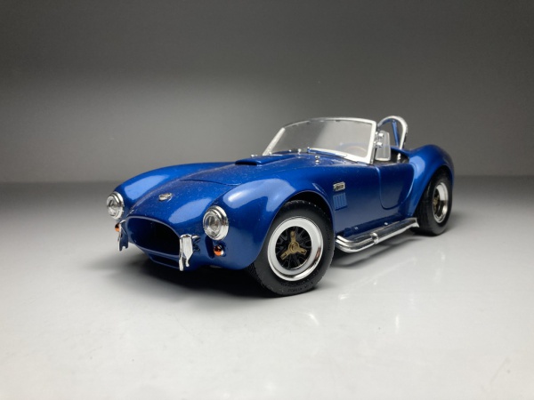 Shelby Cobra 427 Azul - Road Signature *Possui caixa e