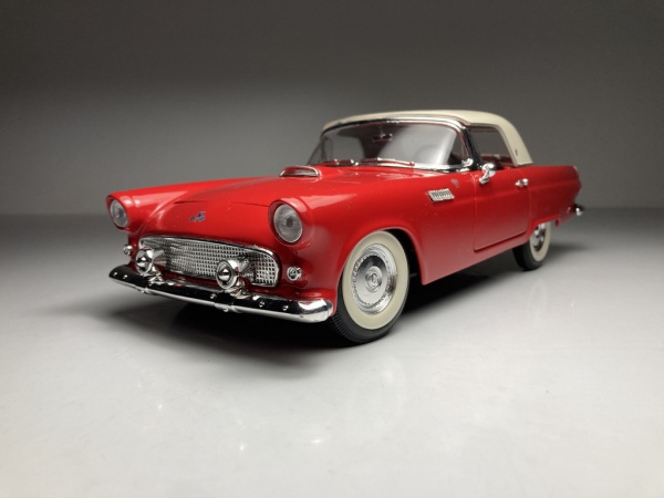 Ford Thunderbird (1955) Vermelho - Road Legends *Possui