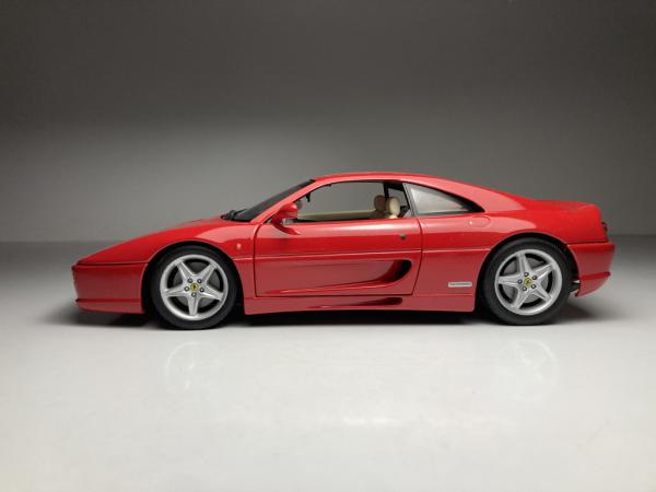 ミニカー UT models Ferrari F355 berlinetta Ferrari F355 berlinetta Vermelho - UT Models *Possui ca