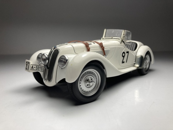 BMW 328 Roadster LeMans 1939 Branca - AutoArt *Possui d