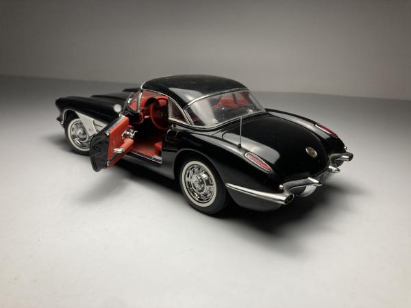 Autoart Crovette 1959 ブラック 1959 Corvette Black Diecast Model Car | Motormax