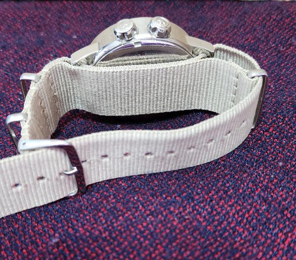 RELÓGIO ORIGINAL WENGER SWISS MODELO 7474X/T COM FUNDO PRETO. A