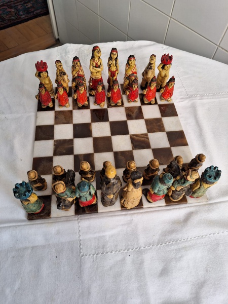 Jogo de xadrez artesanal mexicano com base de mármore e