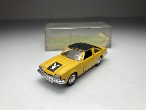 Opel Manta GTE Amarelo Miniaturas Rei/Schuco. Produzida