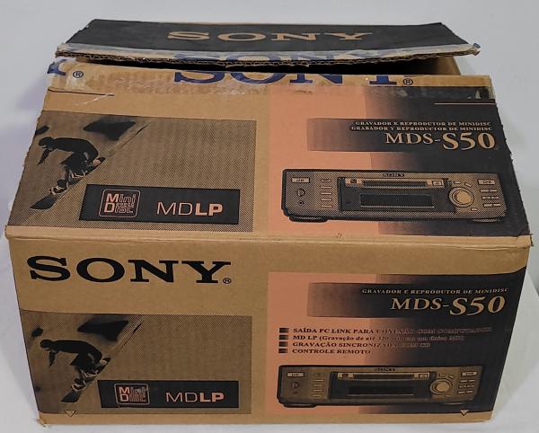 Minidisc MD Sony mod MDS - S50, aparelho liga a luz de