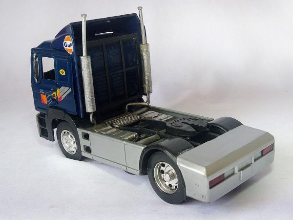 miniatura de caminhão scania 143 toda de madeira 