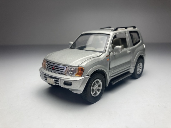 Diecast pajero sale