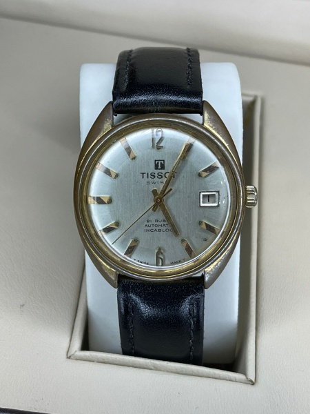 RELOGIO TISSOT 36mm DE CAIXA DATE SWISS MADE A