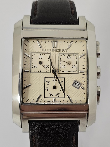 Relogios . Relógio original Bulova Precisionist 47mm, quartzo, ref foto 3