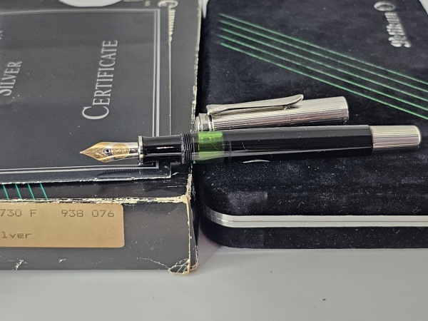 Canetas . Caneta original Montblanc da série Meisterstuck. Modelo foto 7