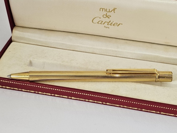 Canetas . Caneta priginal Montblanc marca texto na cor burgundy ( foto 5