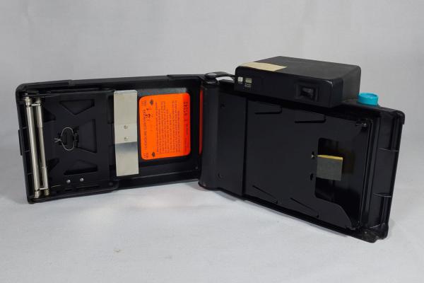 Antiga, Grande e Conservada Câmera Fotográfica Instantânea