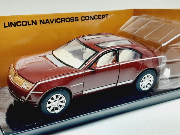 Motor Max popular LIncoln Navicross Concept 1:18