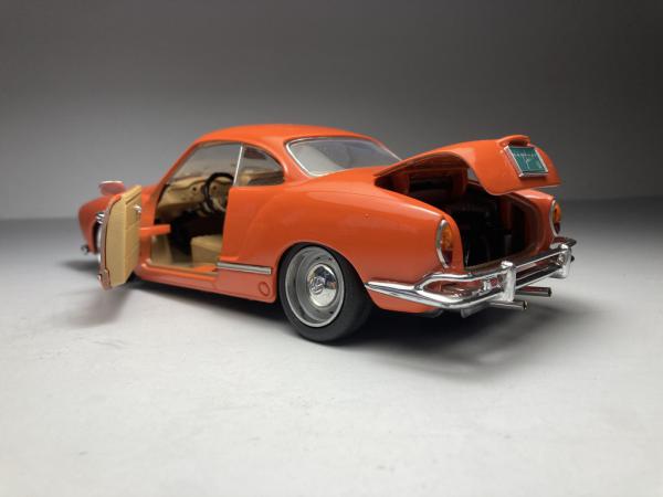 Volkswagen Karmann Ghia Laranja Road Legends Escala 1/1
