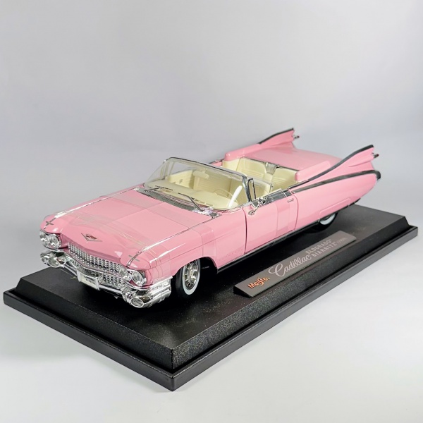 Maisto - Cadillac Eldorado Biarritz 1959 - Escala 1/18
