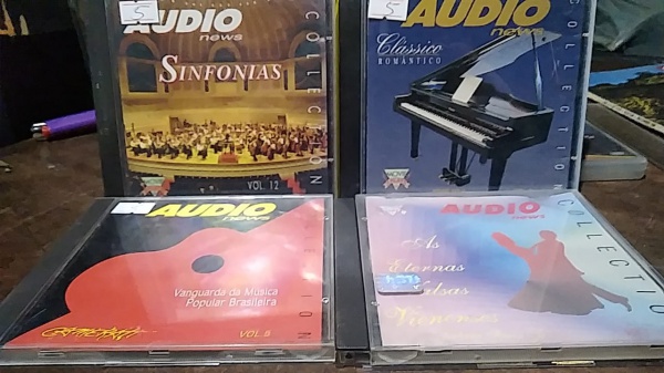 CD- lote com 4CDs/ O melhor de Samba/Só pra contrariar