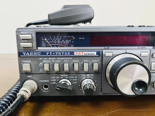 YAESU - TRANSCEIVER HF ALL MODE - MODELO FTG-757GX - MADE IN JAPAN