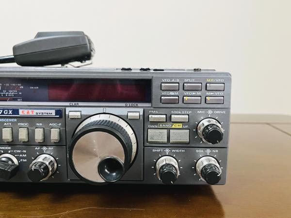 YAESU - TRANSCEIVER HF ALL MODE - MODELO FTG-757GX - MADE IN JAPAN
