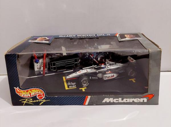 ミニカー West McLaren Mercedes 19000231_2.jpg