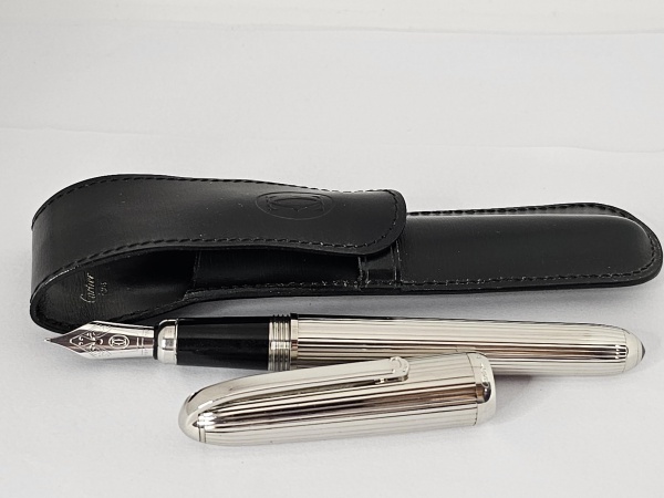 Canetas . Caneta original Montblanc. Modelo 164, cor preta. Canet foto 8