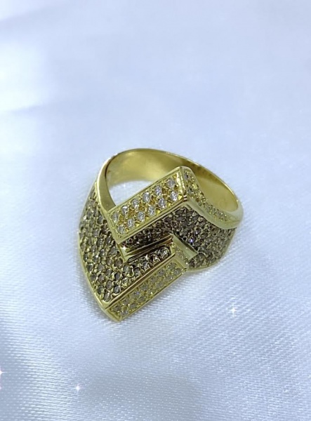 Joias . ANEL PAVÊ, LOVE ABAULADO, EM OURO BRANCO 18K - COM  DIA foto 2