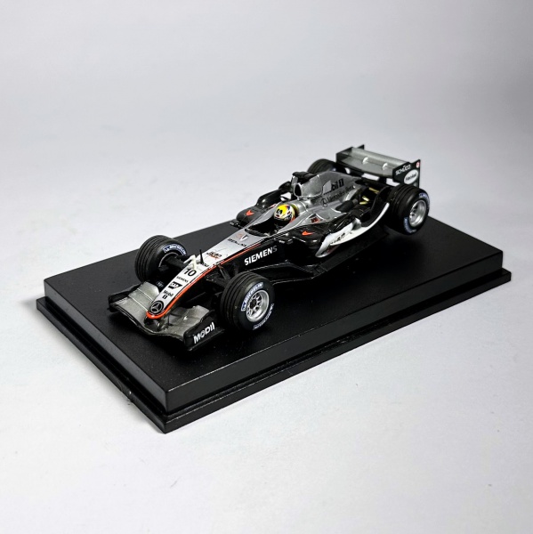 Minichamps - McLaren Mercedes MP4-20 2005 (Piloto Juan