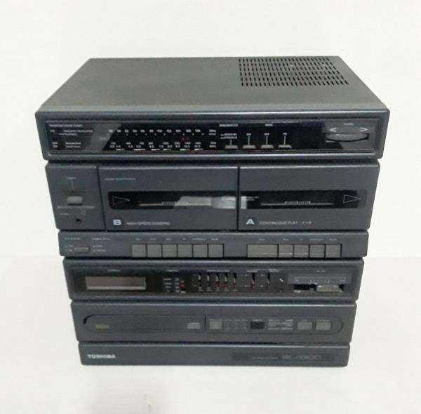 Rádio Toshiba SL-13CD - 4 em 1, usado em bom estado, sem o toca