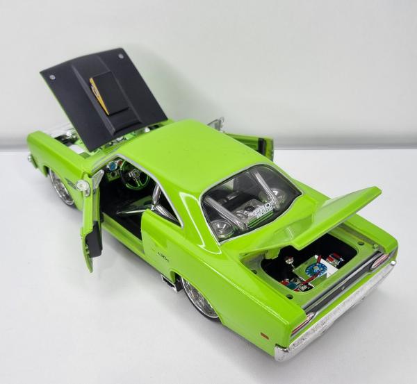 MAISTO - Pro Rodz - 1970 Plymouth GTX - Escala 1/24 - M