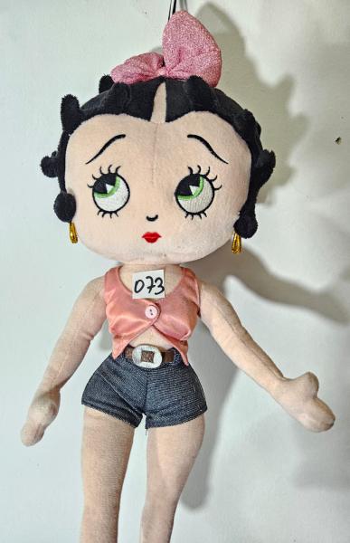 Boneca Betty Boop em tecido - 45cm de altura