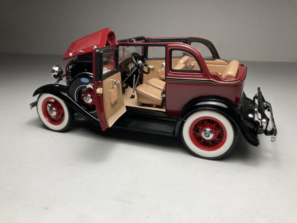 フランクリンミント 1932 Ford V-8 Bonnie ＆ Clyde's s-l400.jpg