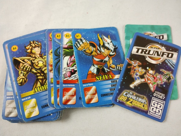 Jogo Super Trunfo Os Cavaleiros Do Zodíaco Com As 32 Cartas