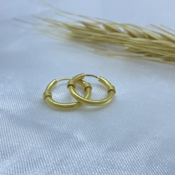 Joias . ANEL CHUVEIRO QUADRADO EM OURO 18K, ARO16, TOTALIZANDO foto 4