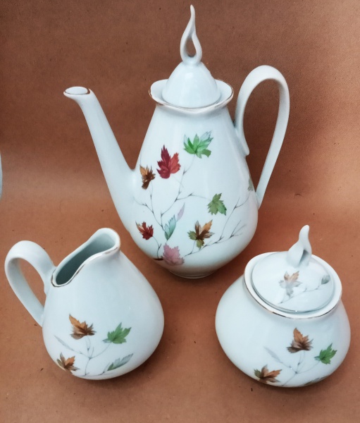 CONJUNTO DE PORCELA REAL 3 PEÇAS