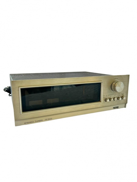 POLYVOX - Sintonizador/ Amplificador  stereo Polyvox modelo TP300, funcionando sem garantias futuras. Medidas: 33x28x11,5cm.