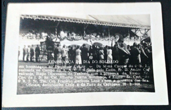 FOTOGRAFIA  CAÇAPAVA  SP 1938 LEMBRANÇA DO DIA DO SOLDADO  COM PRESENÇA DE AUTORIDADES MILITARES , ECLESIÁSTICAS  - FORMATO 13,5X9CM -  CONSERVADO