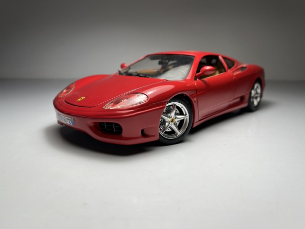 Ferrari FF Vermelha - Hot Wheels Elite Escala 1/18 *Pos