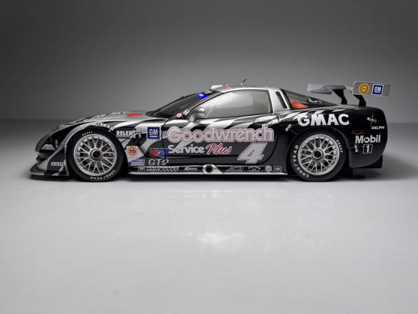 Corvette C5 - R Cinza com Preto - AUTOart *Possui caixa