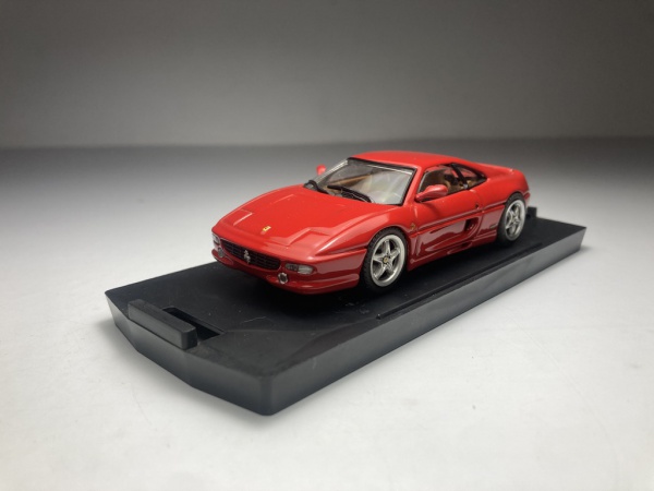 Ferrari F355 Preta - Minichamps Escala 1/43 miniatura e