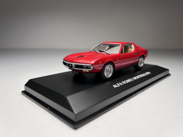 Alfa Romeo Alfetta GTV 2000 1976 - Serie Oro Escala 1/